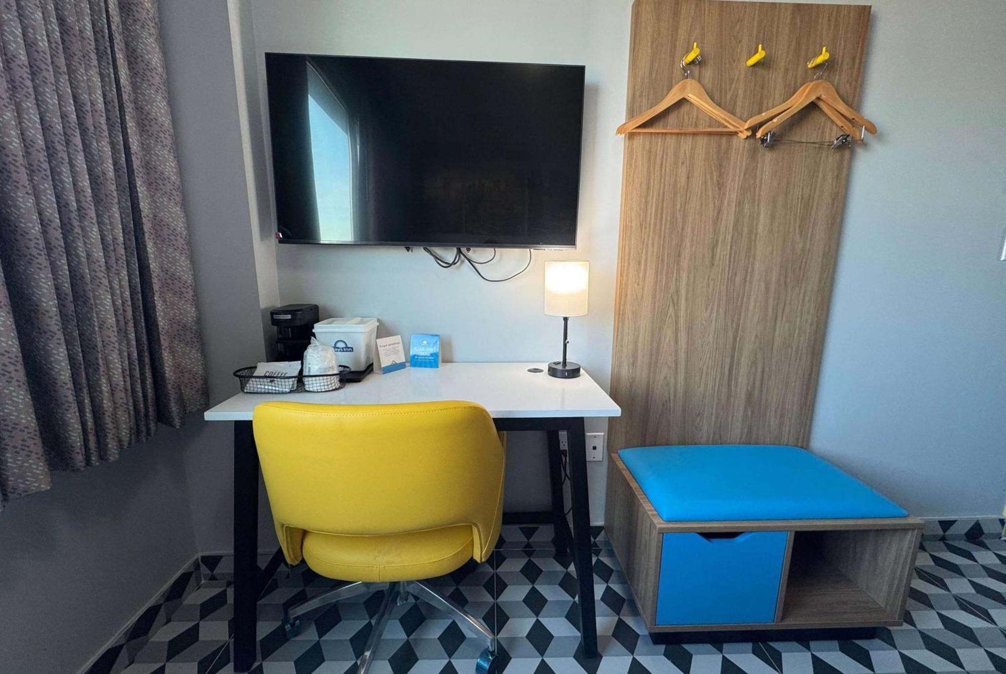 Days Inn By Wyndham New York Chinatown ภายนอก รูปภาพ
